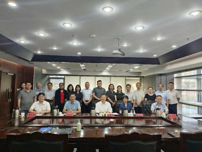 8.24 智库ppp研究组 图为会议现场.png