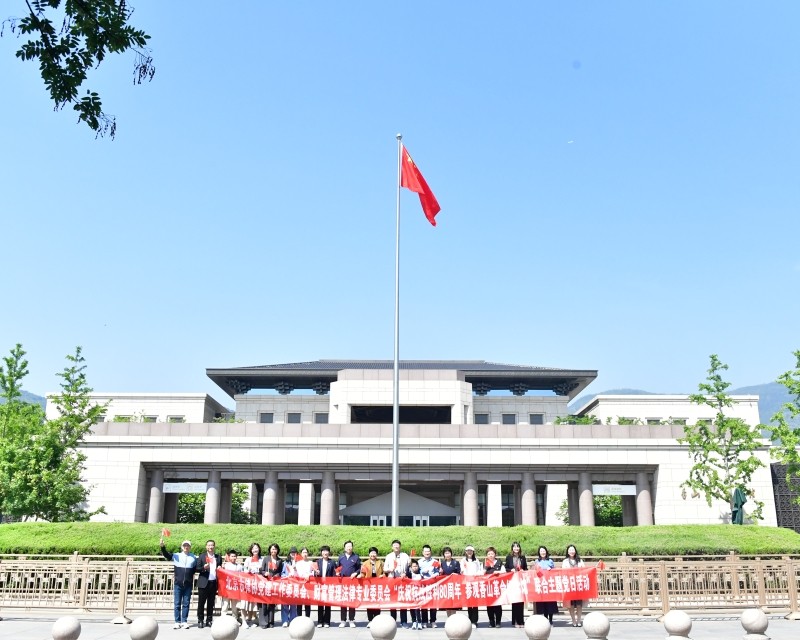 合影.jpg